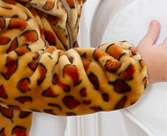 combinaison léopard afrique bébé