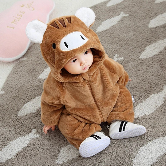 combi-pyjama marcassin bébé